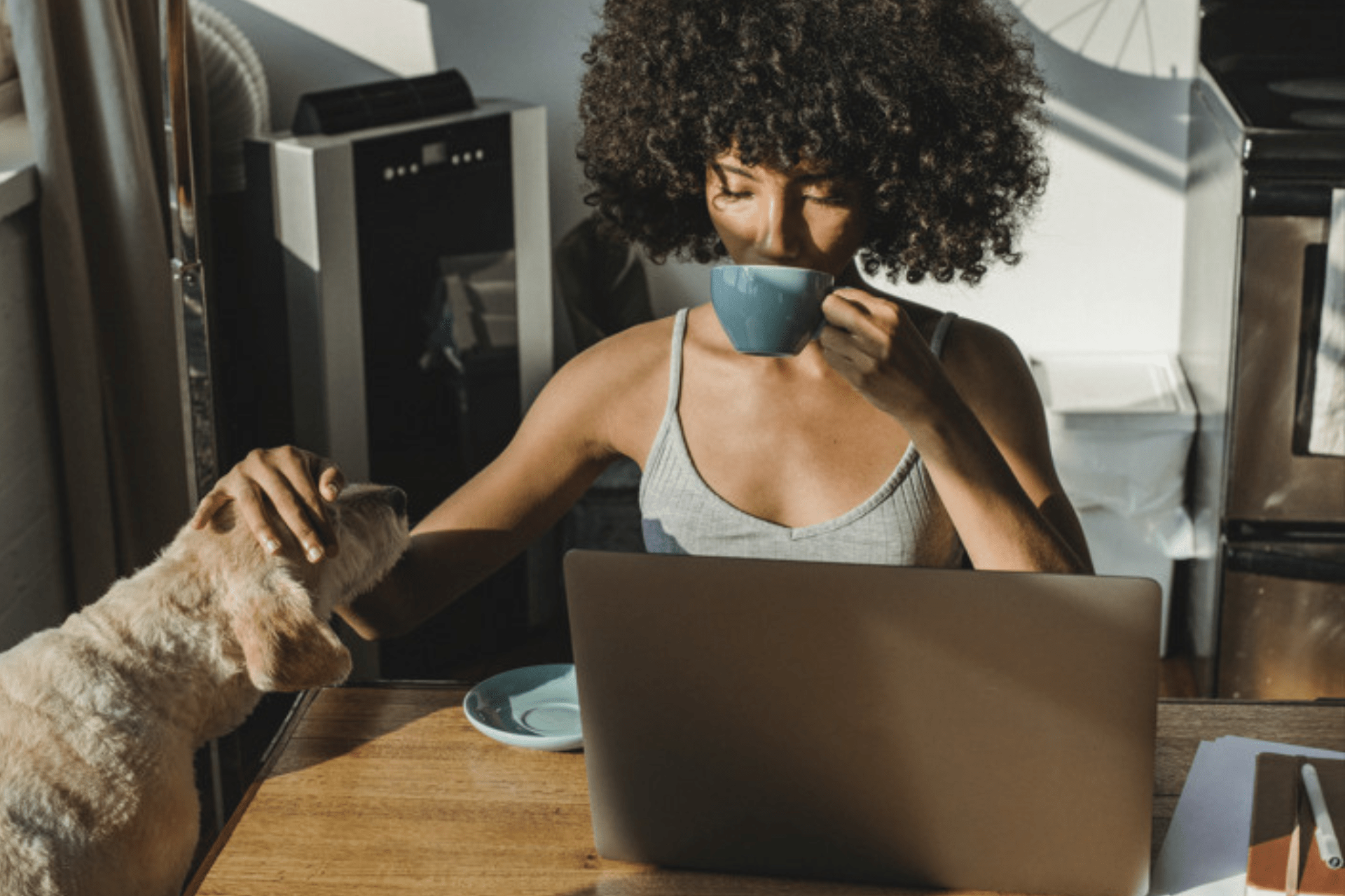 You are currently viewing The Energizing Brew: The Benefits and Drawbacks of Coffee